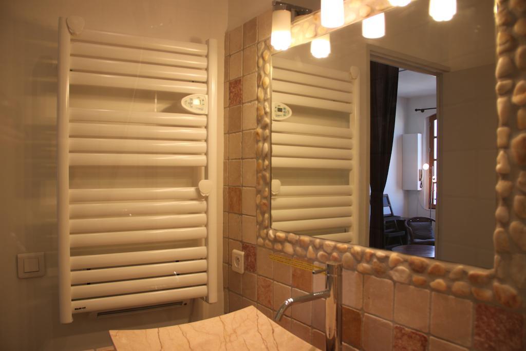 A La Terrasse D'Avignon Apartment Bilik gambar